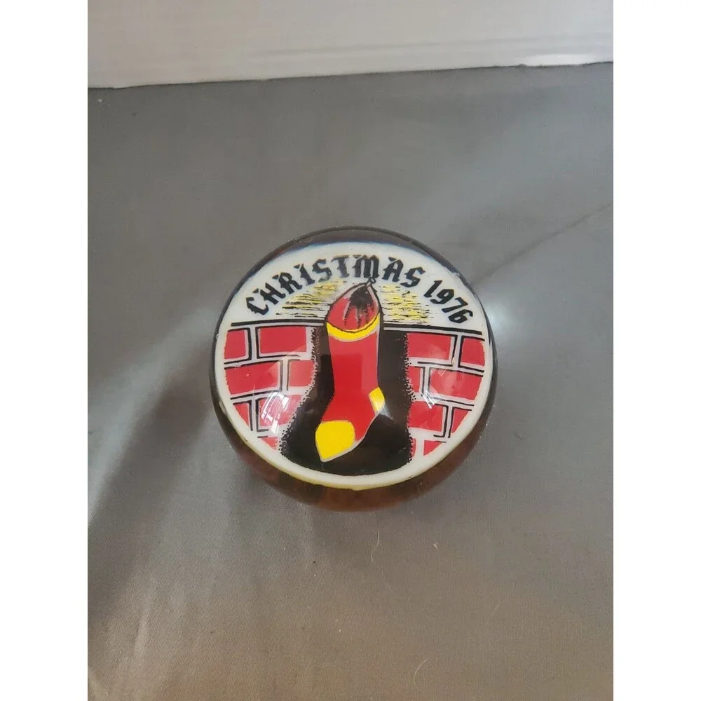 Wheaton Village Christmas 1976 Yellow Red & Stocking 1lb 11oz Glass Paperweight